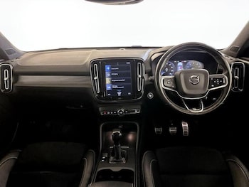 Used Volvo XC40 2020 for sale - 76266159: Photo 3
