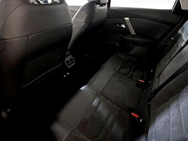 Used Citroen C4 2023 for sale - 76234872: Photo 14