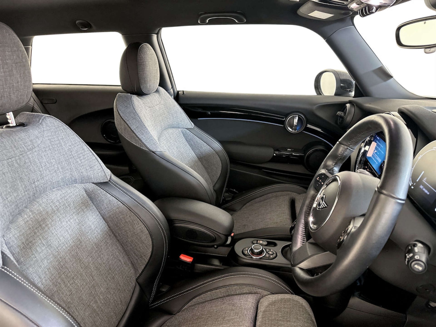 Used MINI Hatch 2022 for sale - 77643250: Photo 13