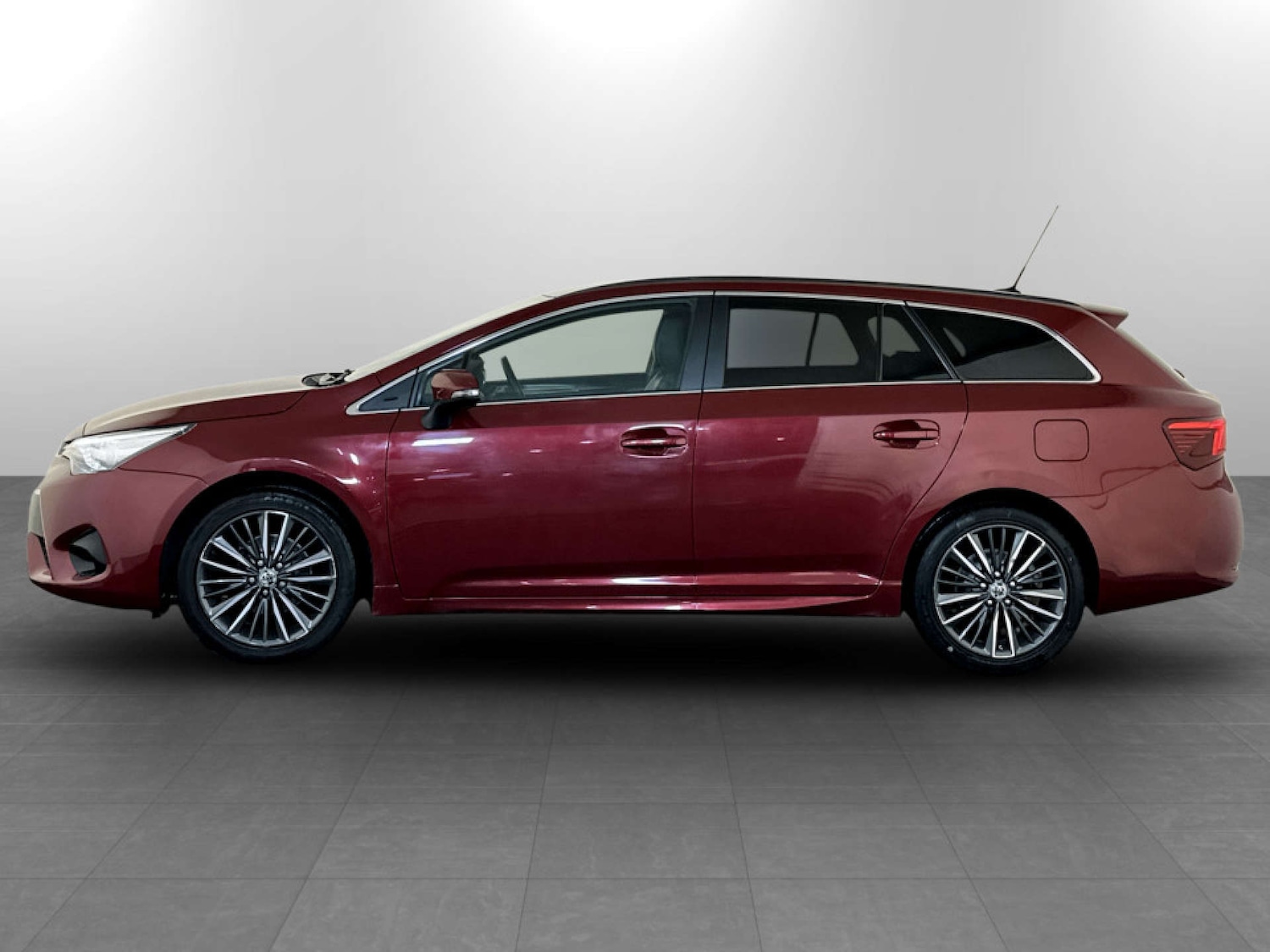 Used Toyota Avensis 2017 for sale - 77523443: Photo 7