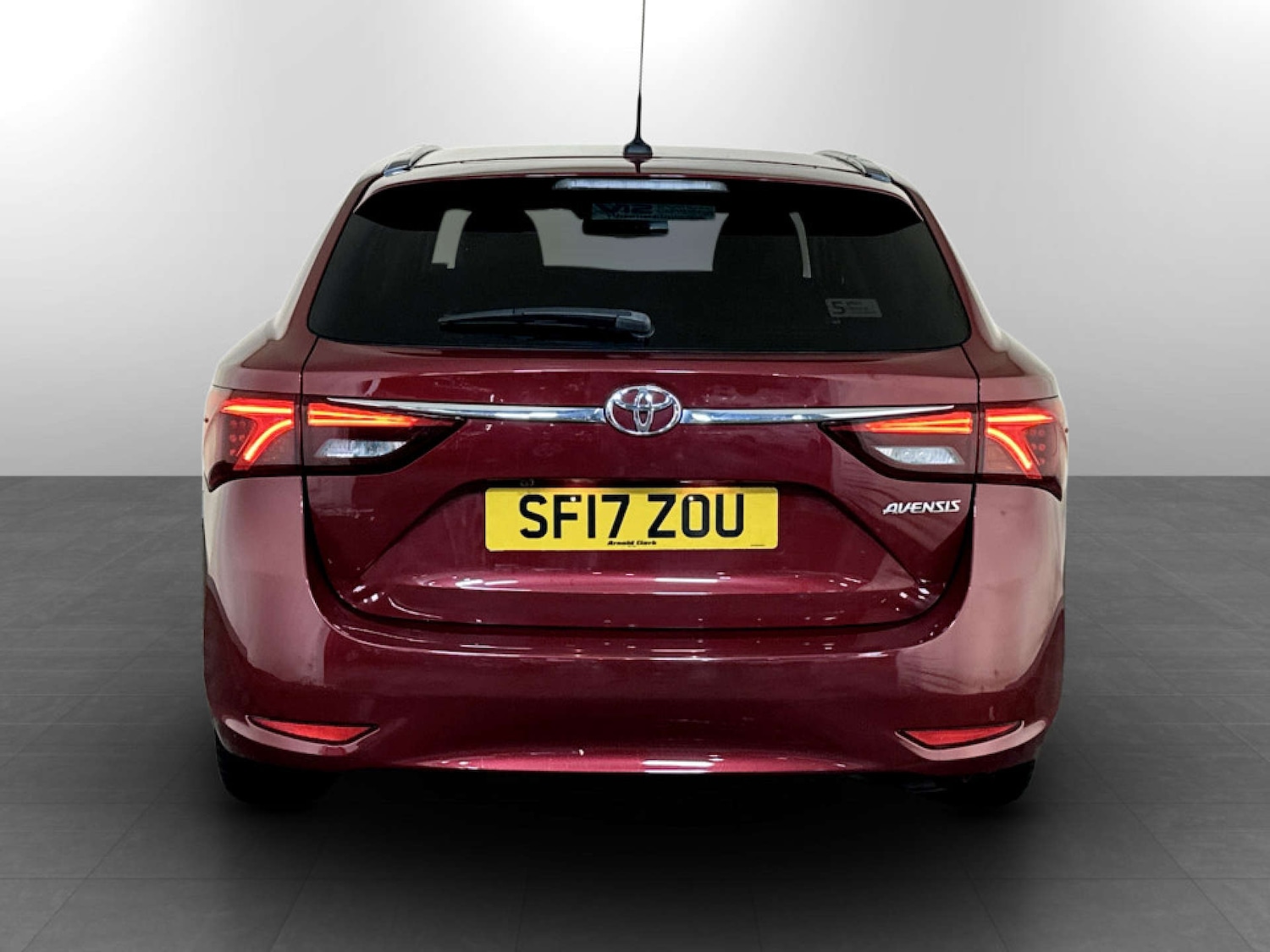 Used Toyota Avensis 2017 for sale - 77523443: Photo 9