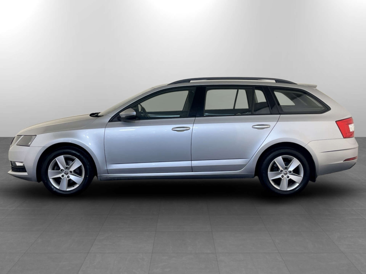 Used Skoda Octavia 2017 for sale - 77185084: Photo 7