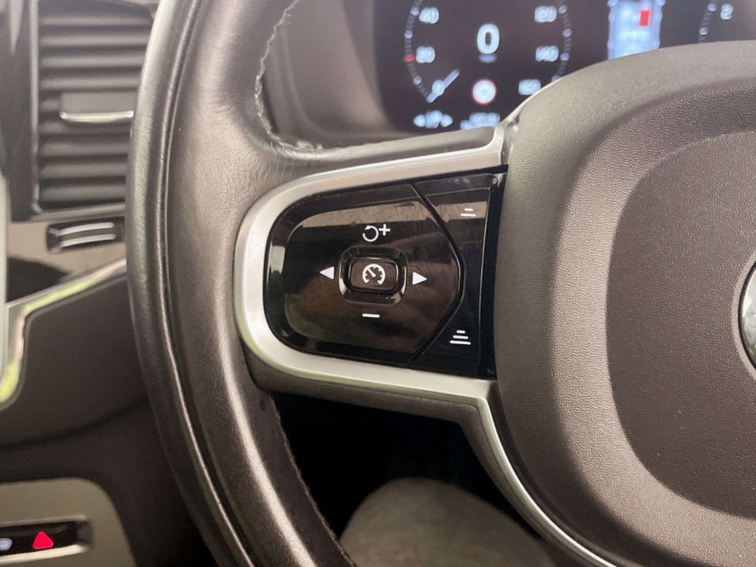 Used Volvo XC90 2019 for sale - 77184890: Photo 18