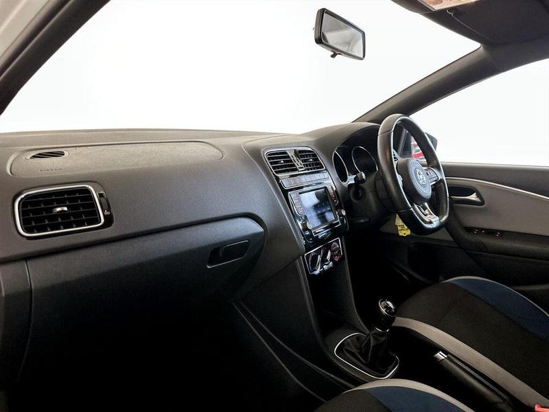 Used Volkswagen Polo 2017 for sale - 76557472: Photo 12