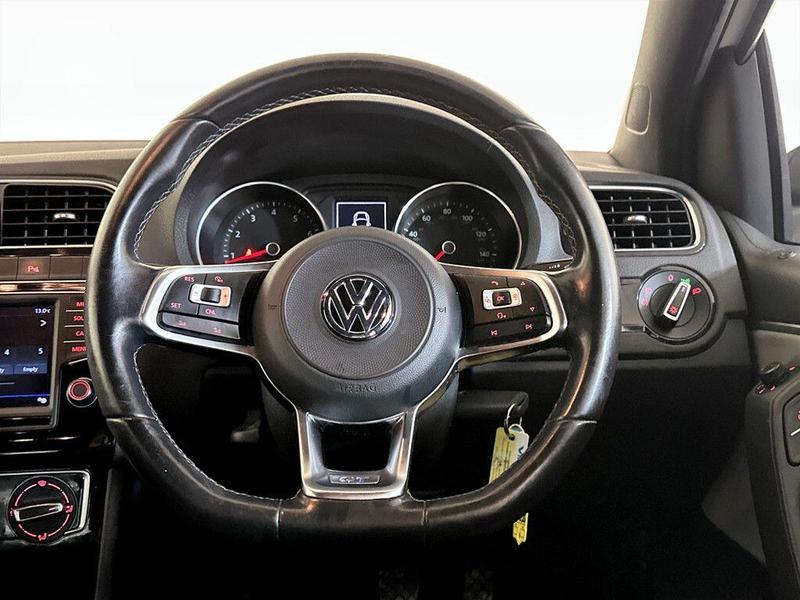 Used Volkswagen Polo 2017 for sale - 76557472: Photo 17