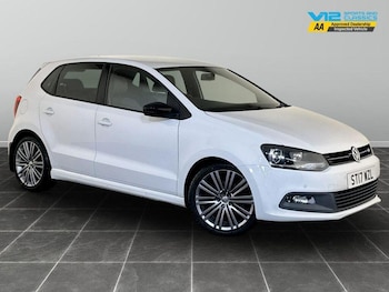 Used Volkswagen Polo 2017 for sale - 76557472: Photo