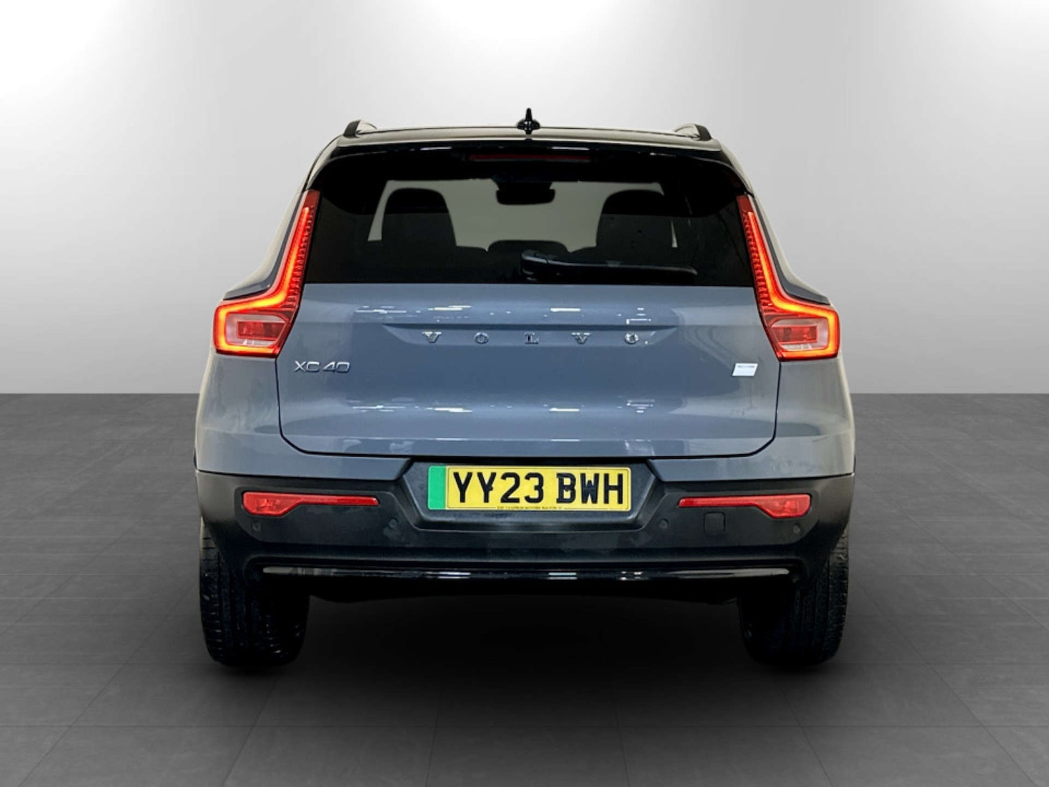 Used Volvo XC40 2023 for sale - 77249254: Photo 9