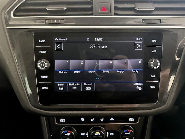 Used Volkswagen Tiguan 2018 for sale - 76234768: Photo 23