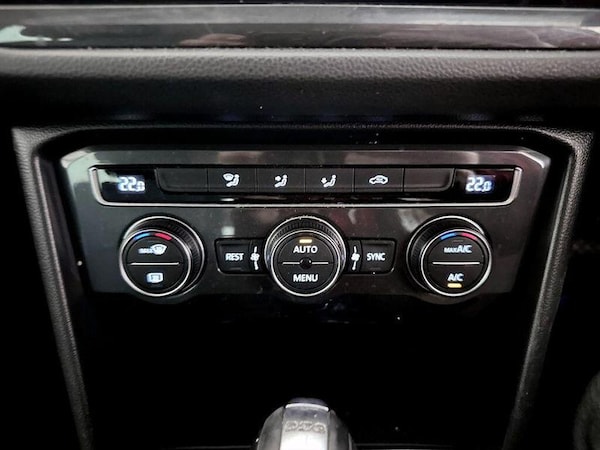 Used Volkswagen Tiguan 2018 for sale - 76234768: Photo 25