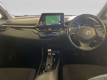 Used Toyota C-HR 2018 for sale - 79105362: Photo