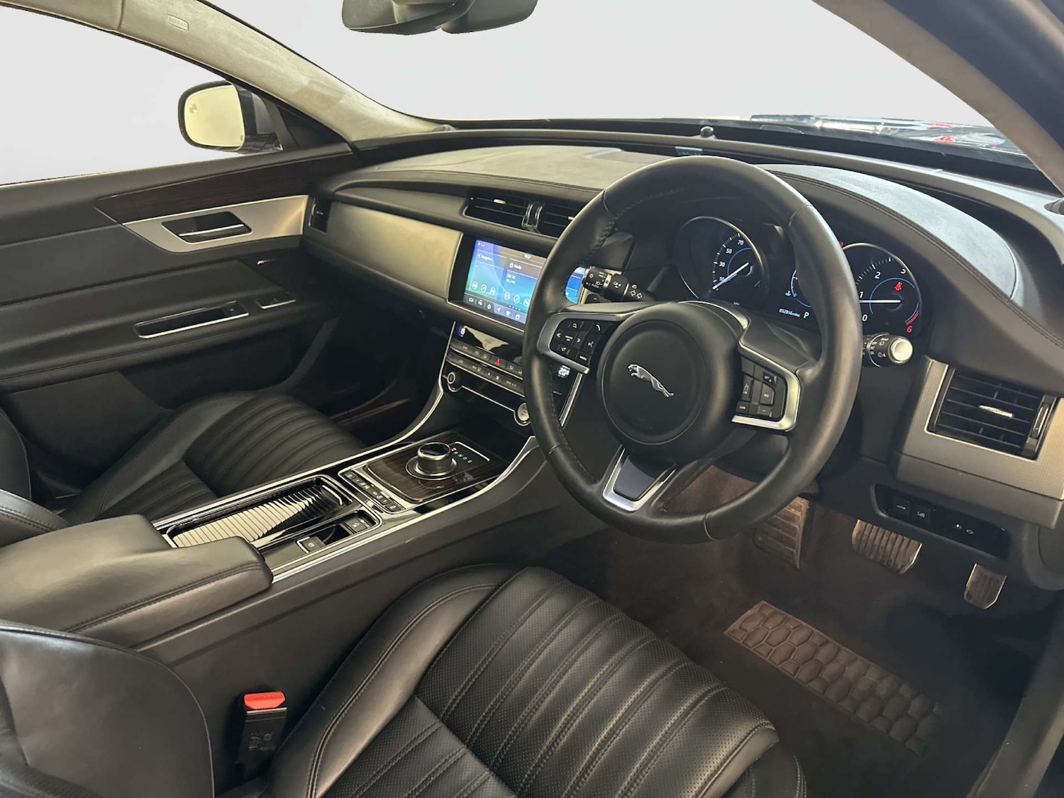 Used Jaguar XF 2019 for sale - 78198793: Photo 15