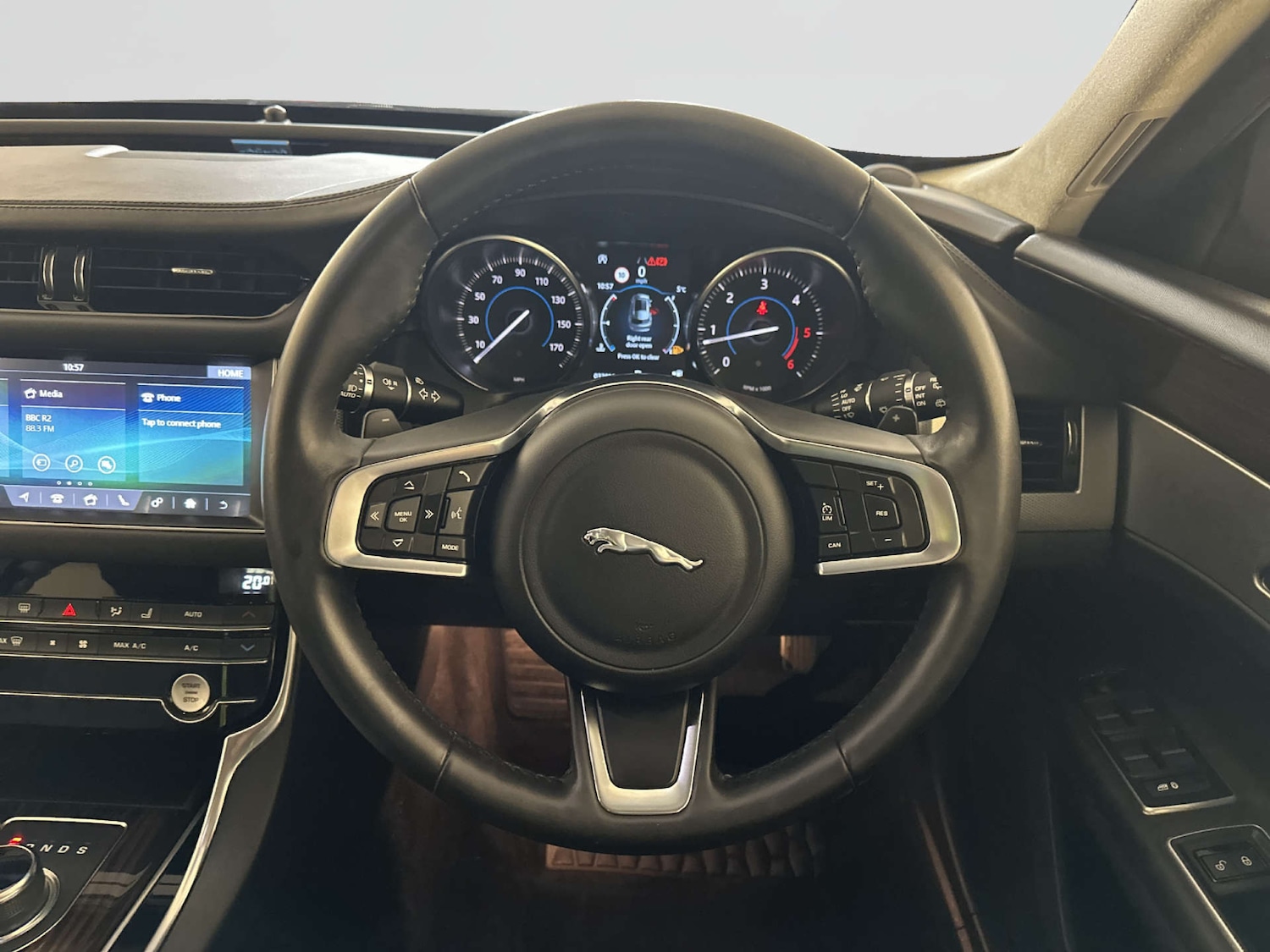 Used Jaguar XF 2019 for sale - 78198793: Photo 16
