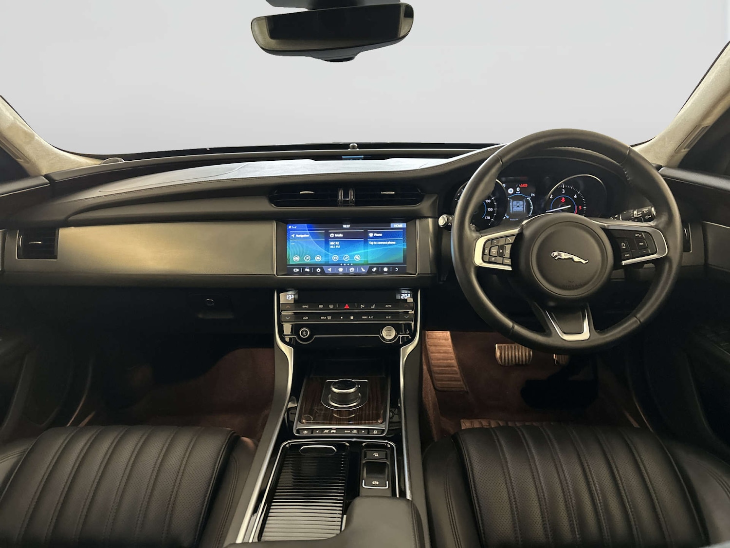 Used Jaguar XF 2019 for sale - 78198793: Photo 3