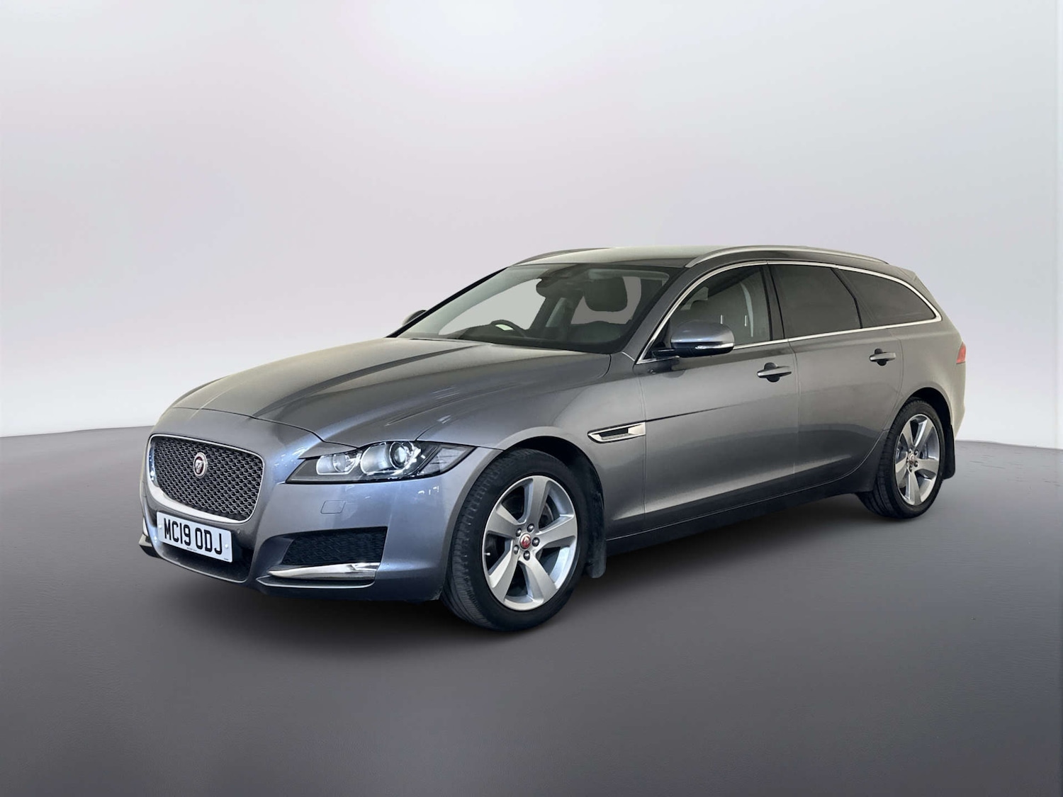 Used Jaguar XF 2019 for sale - 78198793: Photo 6