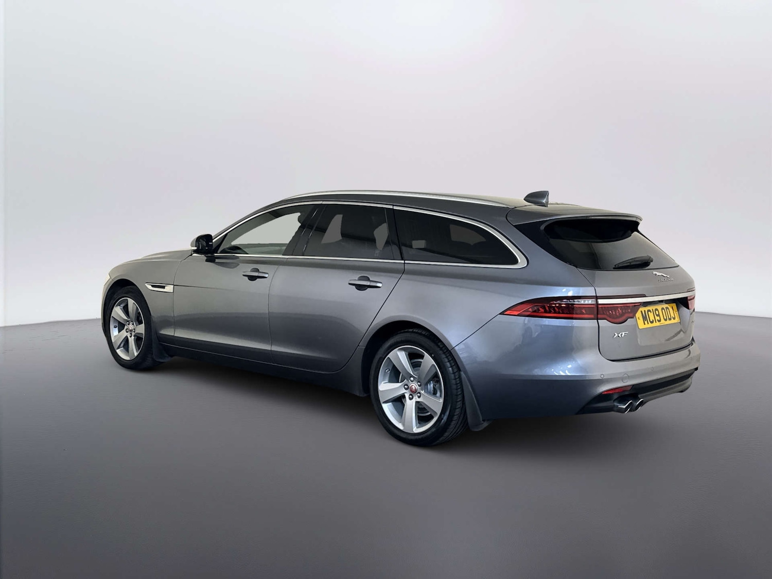 Used Jaguar XF 2019 for sale - 78198793: Photo 8