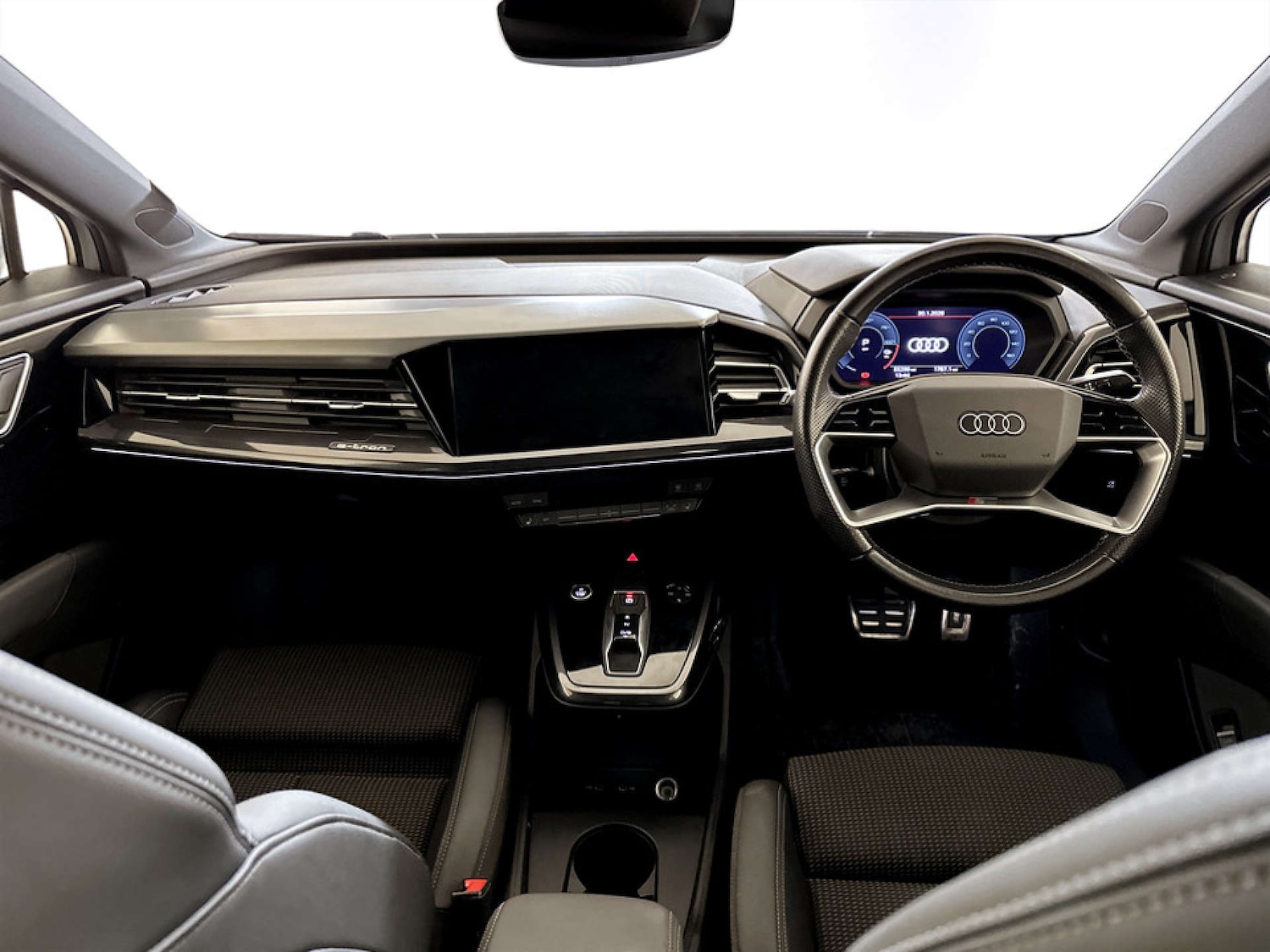 Used Audi Q4 e-tron 2021 for sale - 77383397: Photo 3