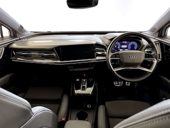 Used Audi Q4 e-tron 2021 for sale - 77383397: Photo