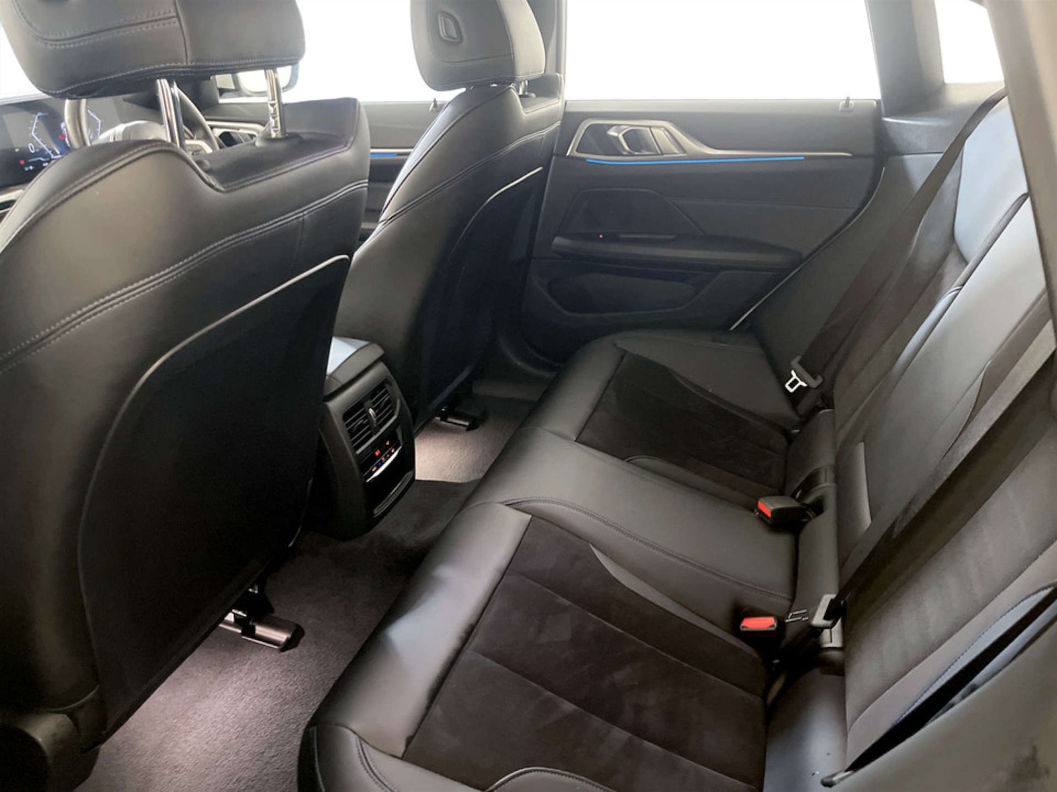 Used BMW i4 2022 for sale - 77297279: Photo 14