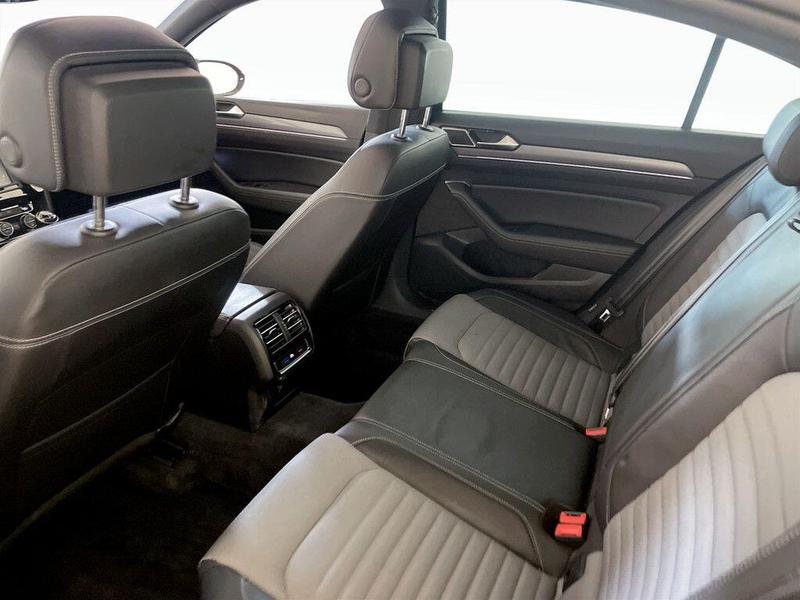 Used Volkswagen Passat 2017 for sale - 76449303: Photo 16