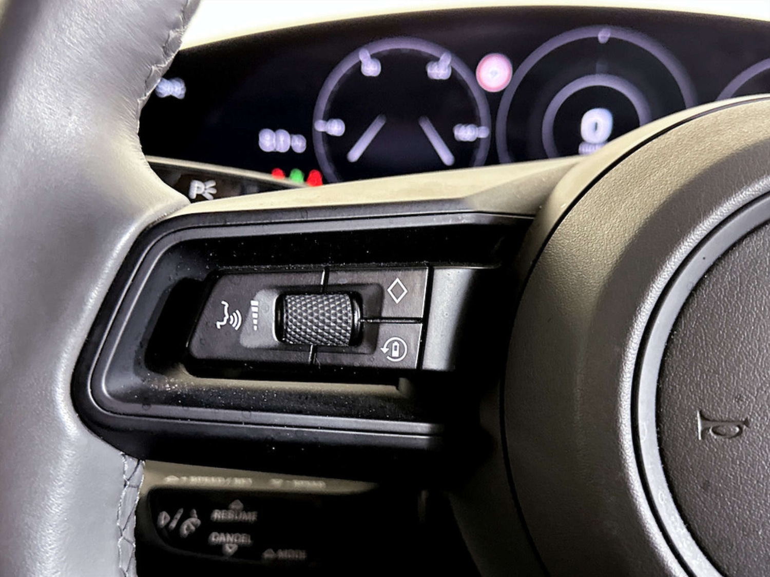 Used Porsche Taycan 2022 for sale - 77504118: Photo 20