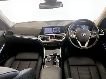Used BMW 3 Series 2021 for sale - 76261065: Photo