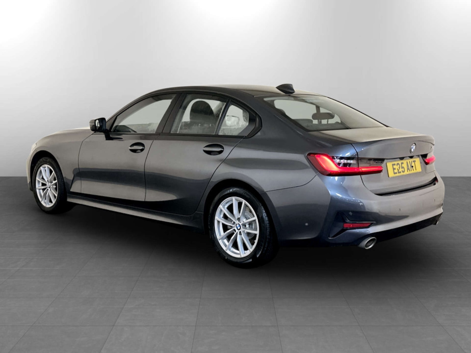 Used BMW 3 Series 2020 for sale - 77328571: Photo 8