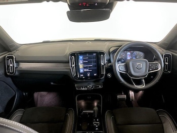Used Volvo XC40 2021 for sale - 76184457: Photo 3