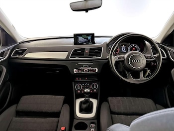 Used Audi Q3 2017 for sale - 77071597: Photo