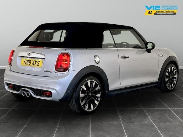 Used MINI Convertible 2019 for sale - 75712077: Photo 10