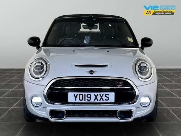 Used MINI Convertible 2019 for sale - 75712077: Photo 5