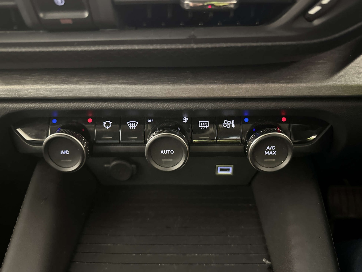 Used Citroen C5 X 2023 for sale - 78031046: Photo 26