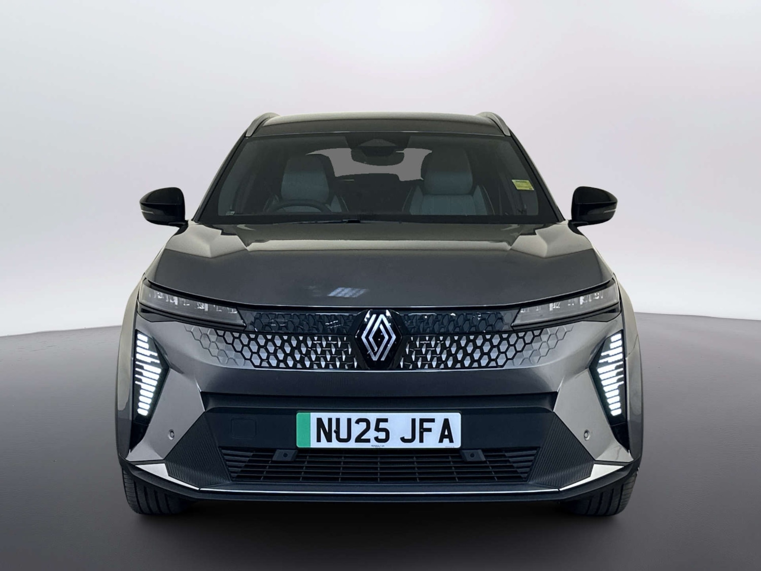 Used Renault Scenic E-Tech 2025 for sale - 77847559: Photo 5