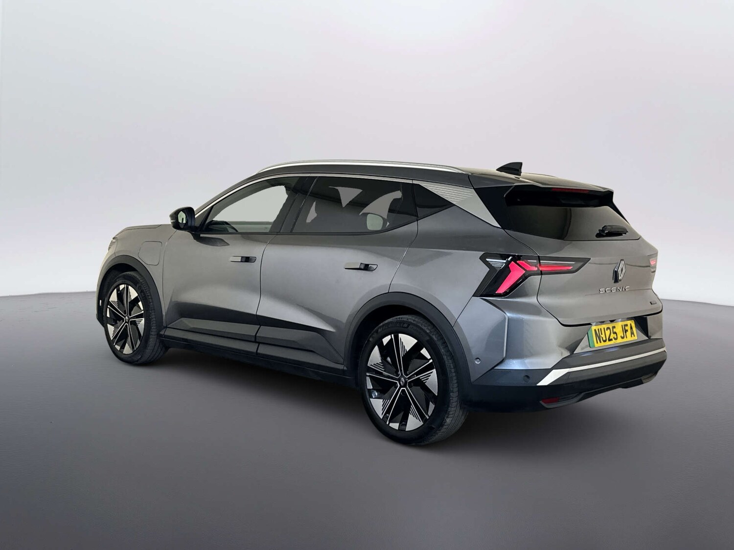 Used Renault Scenic E-Tech 2025 for sale - 77847559: Photo 8