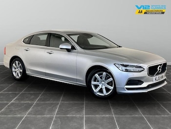 2019 - 2.0 D4 Momentum Auto Euro 6 (s/s) 4dr Automatic