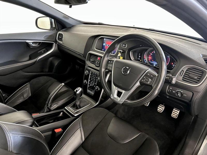 Used Volvo V40 2018 for sale - 76162053: Photo 15