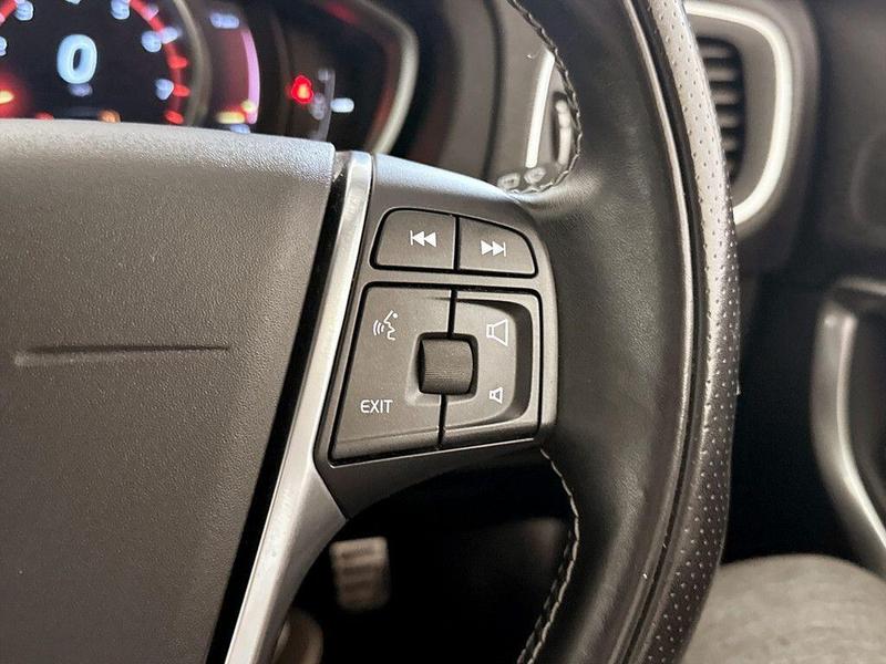 Used Volvo V40 2018 for sale - 76162053: Photo 19