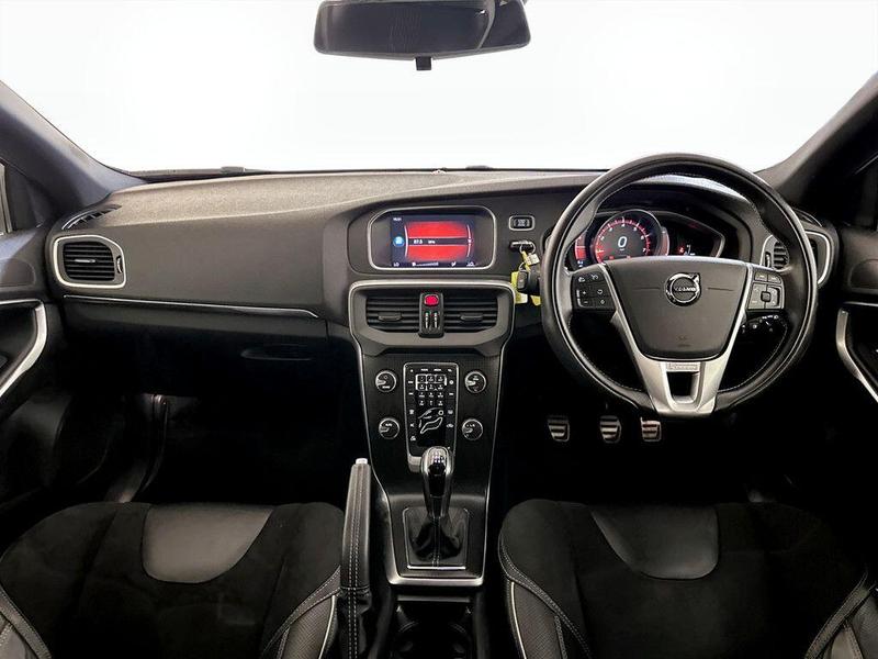 Used Volvo V40 2018 for sale - 76162053: Photo 3