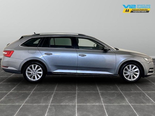Used Skoda Superb 2019 for sale - 76017119: Photo 11