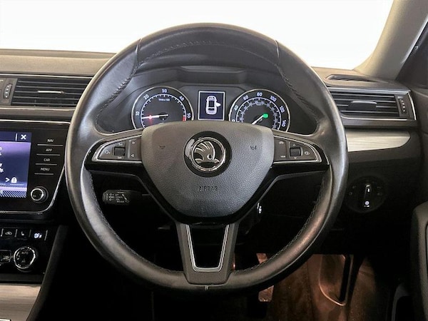 Used Skoda Superb 2019 for sale - 76017119: Photo 16
