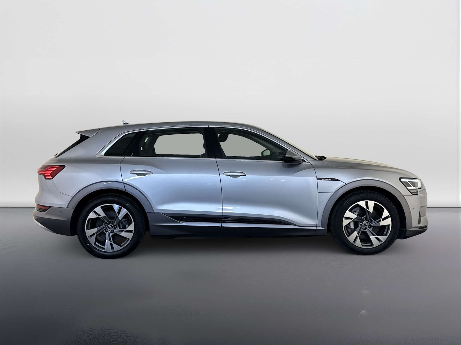 Used Audi e-tron 2021 for sale - 78003778: Photo 11