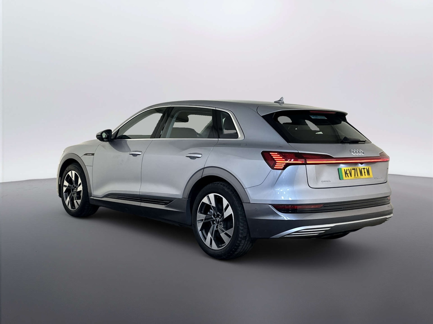 Used Audi e-tron 2021 for sale - 78003778: Photo 8