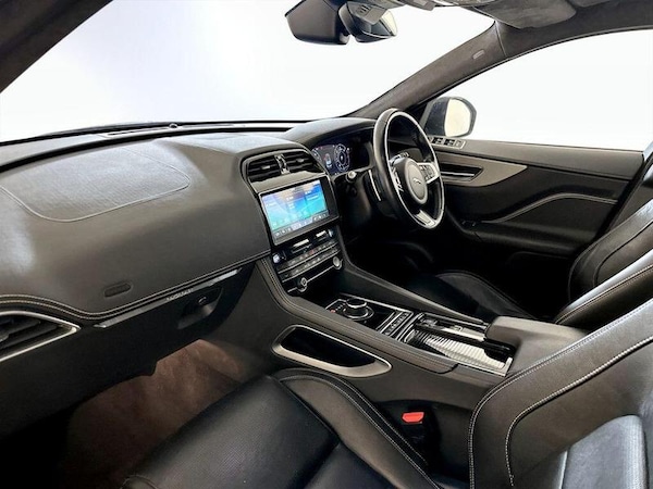 Used Jaguar F-Pace 2019 for sale - 76255299: Photo 12