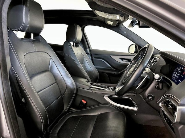 Used Jaguar F-Pace 2019 for sale - 76255299: Photo 13