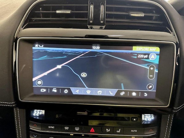 Used Jaguar F-Pace 2019 for sale - 76255299: Photo 22