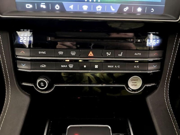 Used Jaguar F-Pace 2019 for sale - 76255299: Photo 25