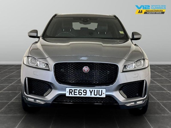 Used Jaguar F-Pace 2019 for sale - 76255299: Photo 5