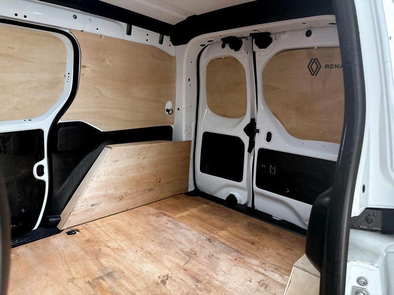 Used Renault Kangoo 2024 for sale - 76352224: Photo 14