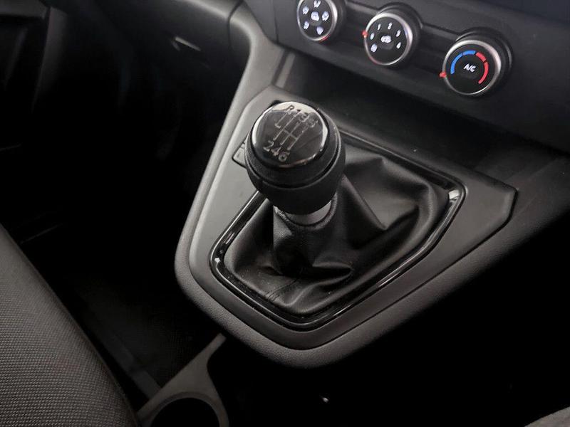 Used Renault Kangoo 2024 for sale - 76352224: Photo 26