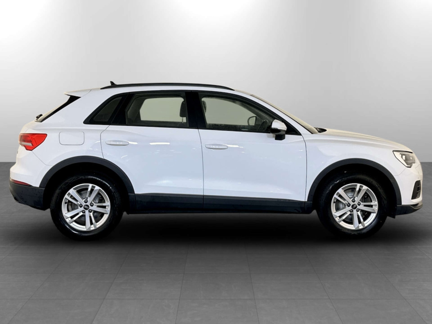 Used Audi Q3 2022 for sale - 77185039: Photo 11