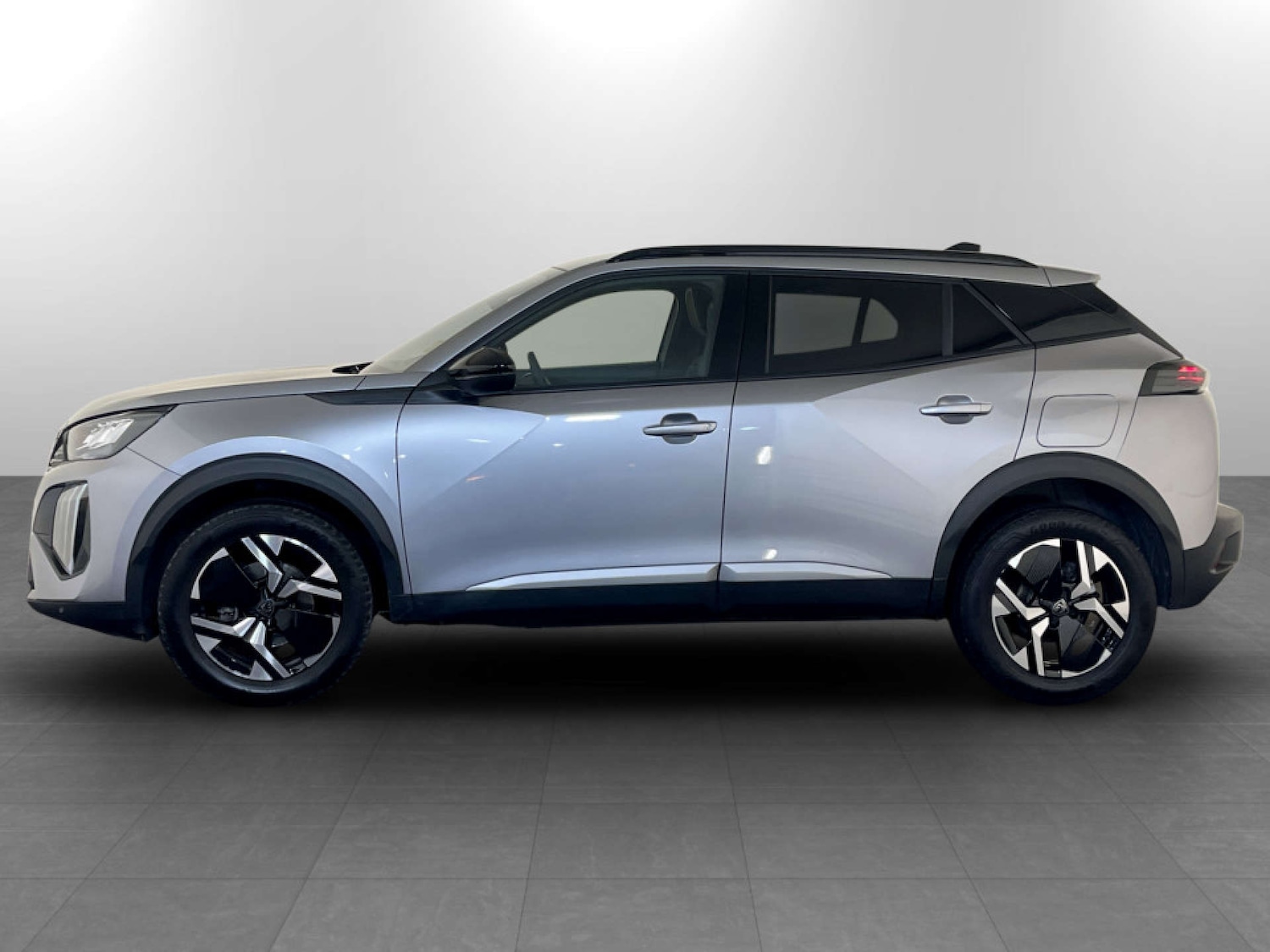 Used Peugeot 2008 2023 for sale - 77655552: Photo 7